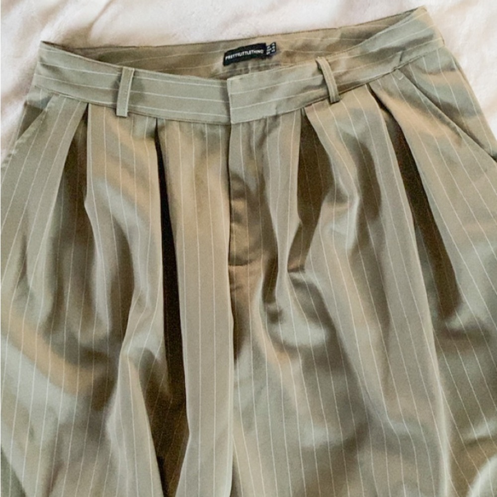 PrettyLittleThing Suit Pants